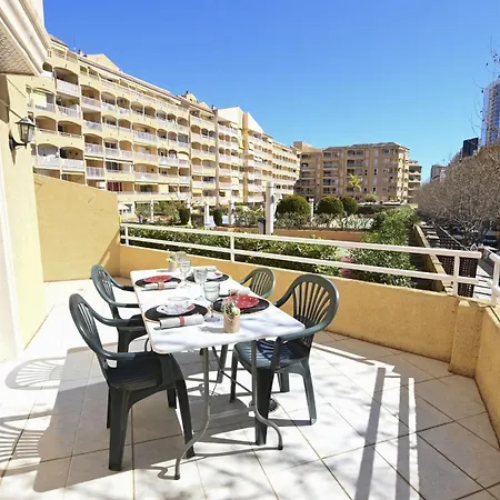 Edificio Apolo 7 Apartment *