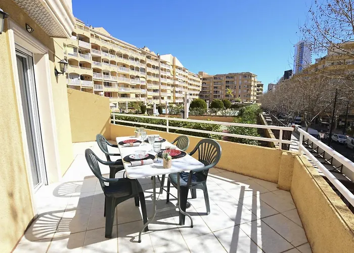 Edificio Apolo 7 Apartment *