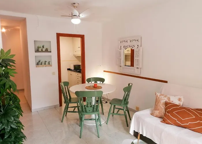 Edificio Apolo 7 * Κάλπε