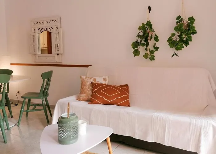 Edificio Apolo 7 * Κάλπε